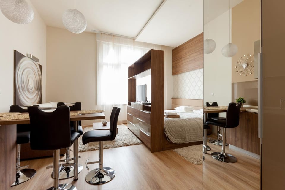Day, Photo of the whole room, Photo of the whole room