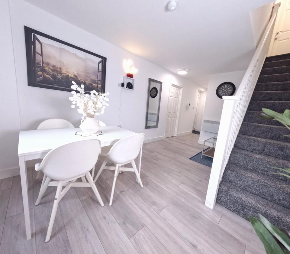 D- Cosy Private Ensuite Sheffield Centre Bed and Breakfast in Sheffield