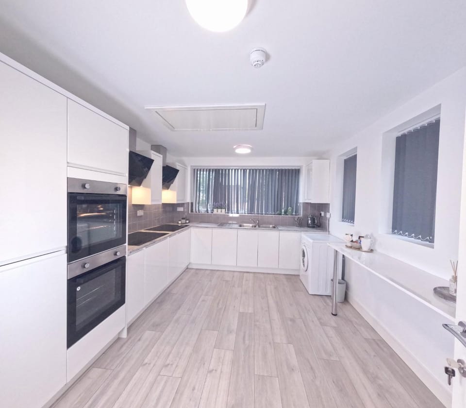 D- Cosy Private Ensuite Sheffield Centre Bed and Breakfast in Sheffield