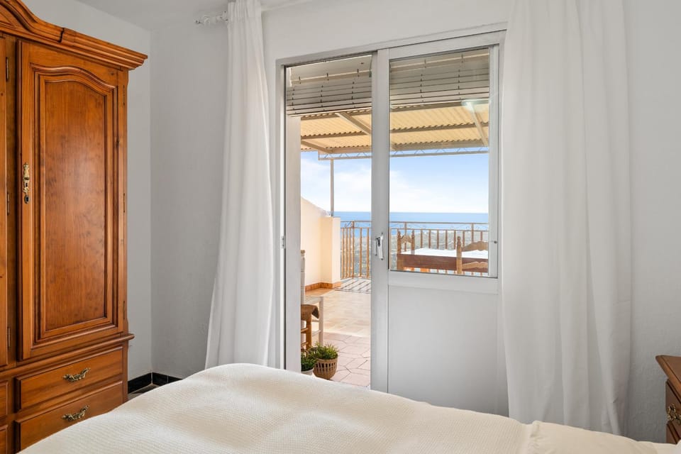 Bedroom, Sea view