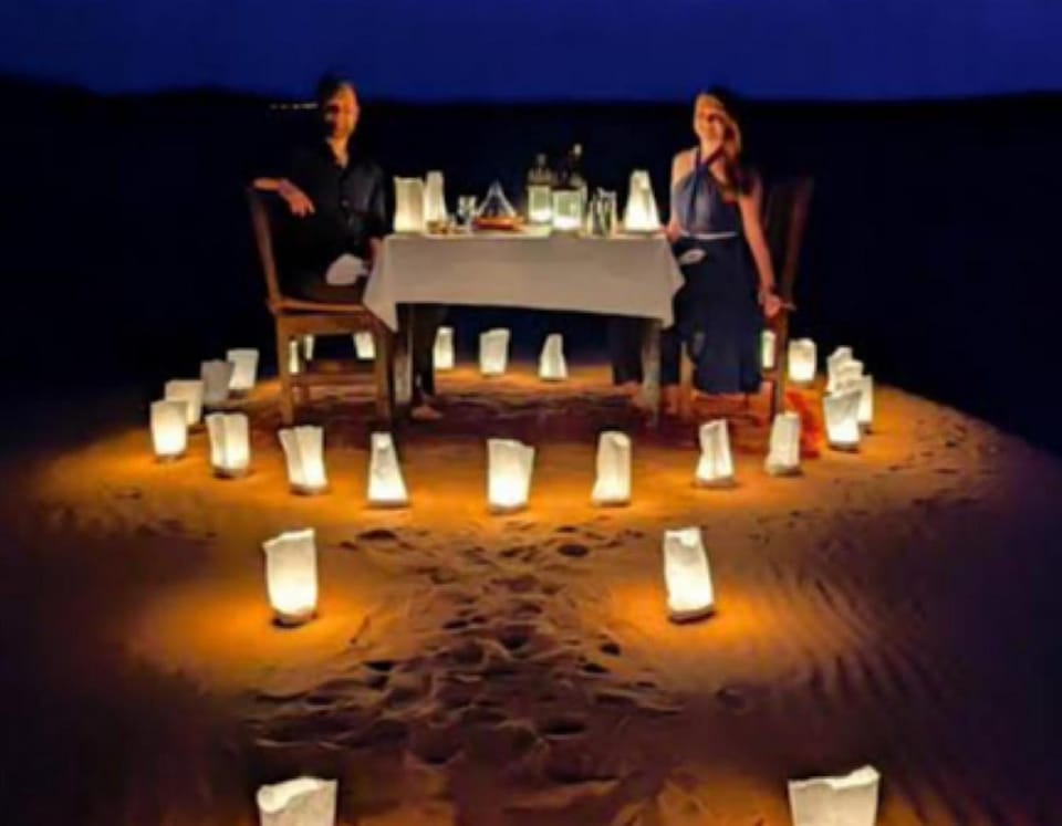 Night, People, Natural landscape, Food and drinks, Dining area, Drinks, group of guests