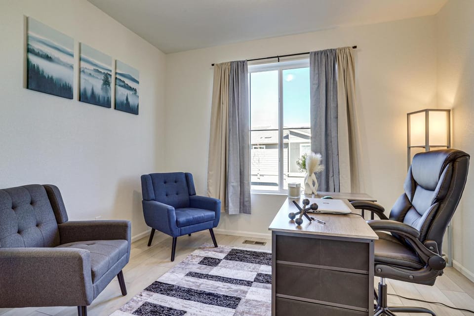 WFH-Friendly Commerce City Home Near DIA House in Commerce City