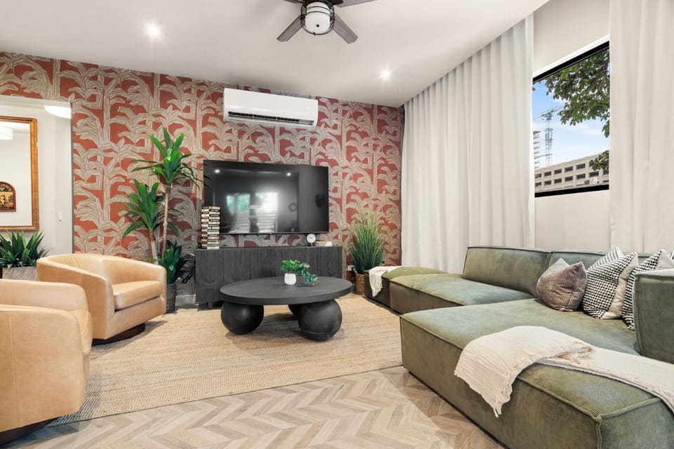 Communal lounge/ TV room, Living room