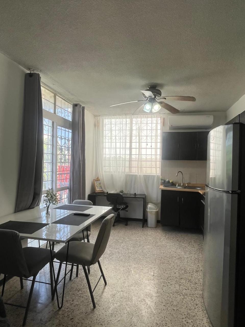 3 rooms close to the Tec de Mty and Fundidora park Apartment in Monterrey
