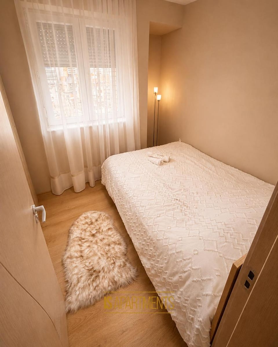 Bed, Night, Bedroom