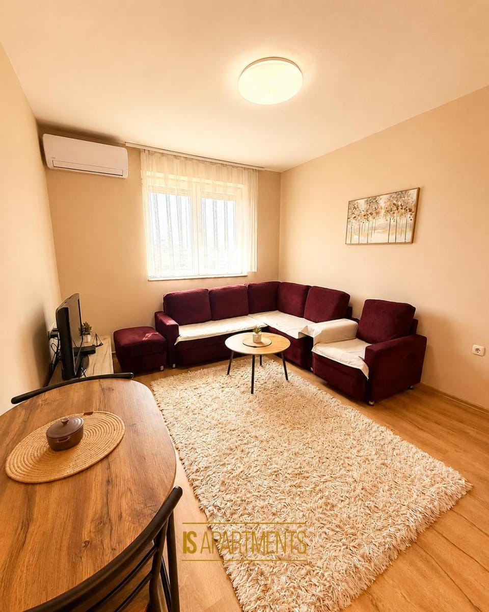 Living room, Seating area, Dining area, air conditioner
