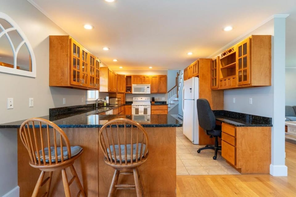 Acadia Woodland Retreat with Hot Tub & Outdoor Shower House in Trenton