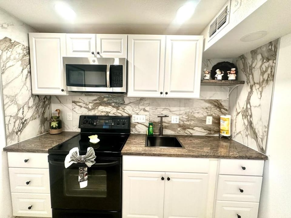 Sweet Amore! Only 5 min from Clw Beach in car ! Apartment in Florida