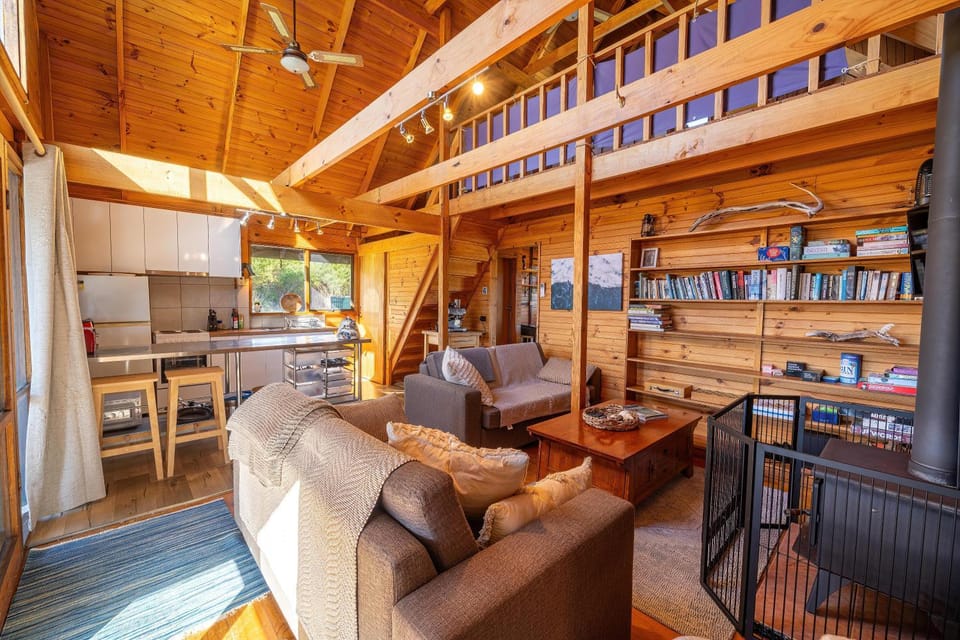 Kitchen or kitchenette, Living room, Seating area, fireplace, fireplace, kitchen, kitchen