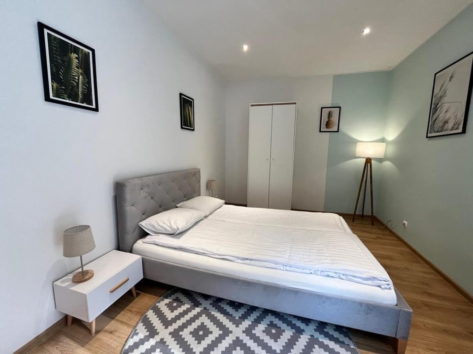 Bed, Bedroom, wardrobe