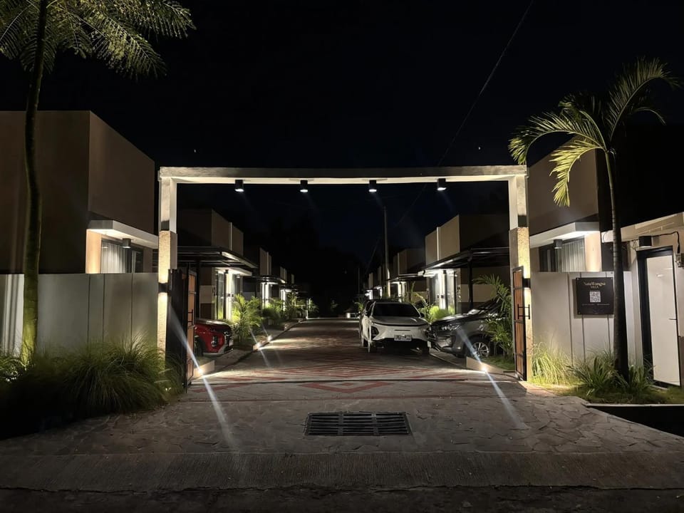 Property building, Night