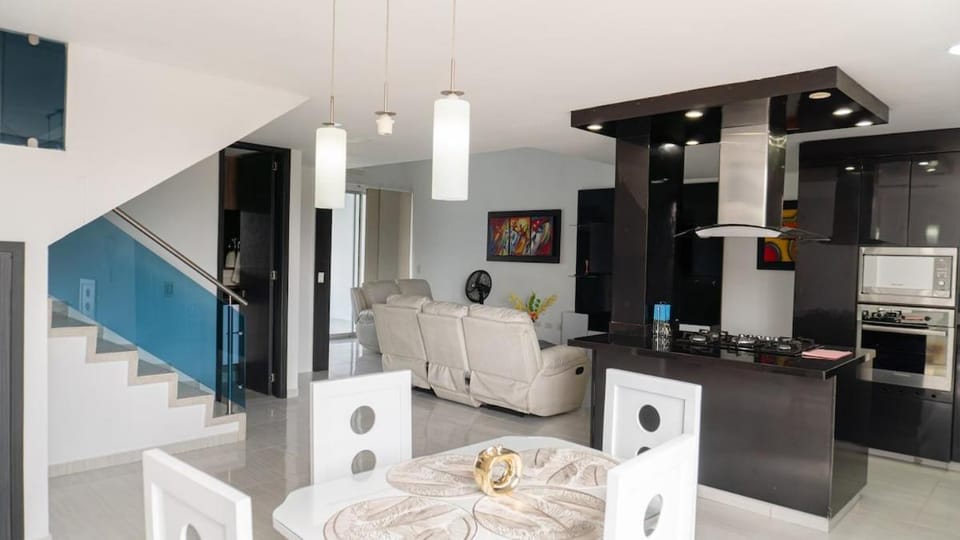 Central Duplex con aire acondicionado y Parking Apartment in Cúcuta