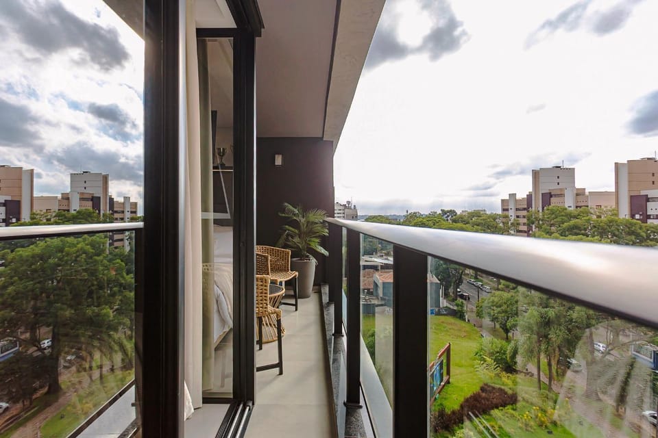 View (from property/room), Balcony/Terrace, City view