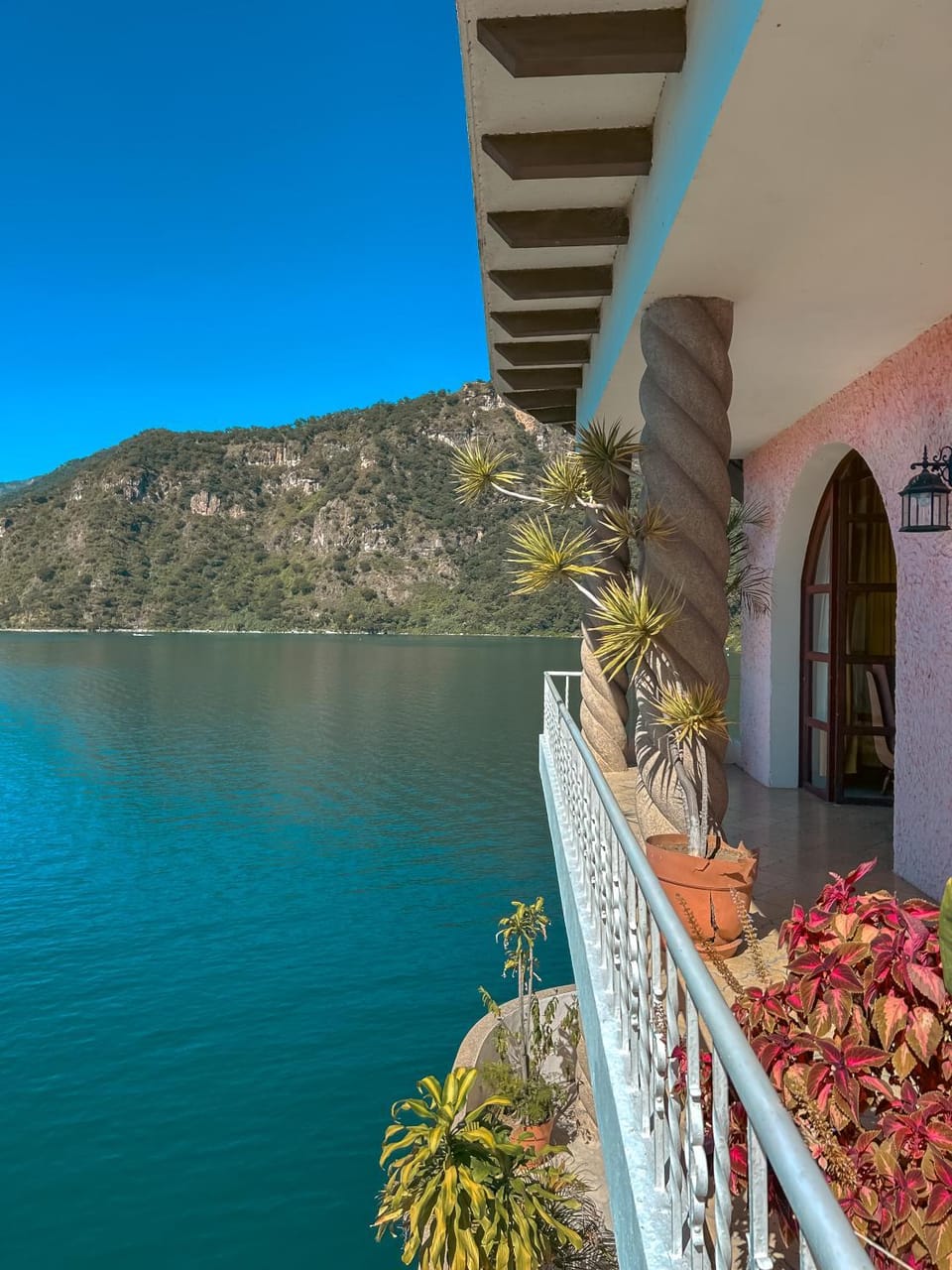 Balcony/Terrace, Lake view