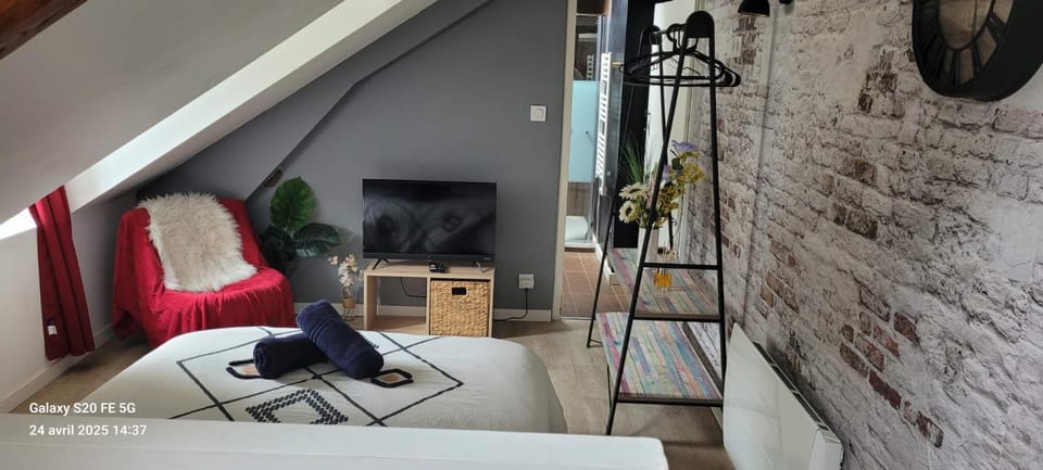 Studio style industriel Apartment in Bourges