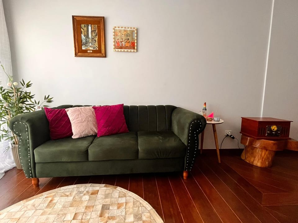 Apartamento 3 quartos bairro nobre - setor oeste, 6 hospedes Apartment in Goiania