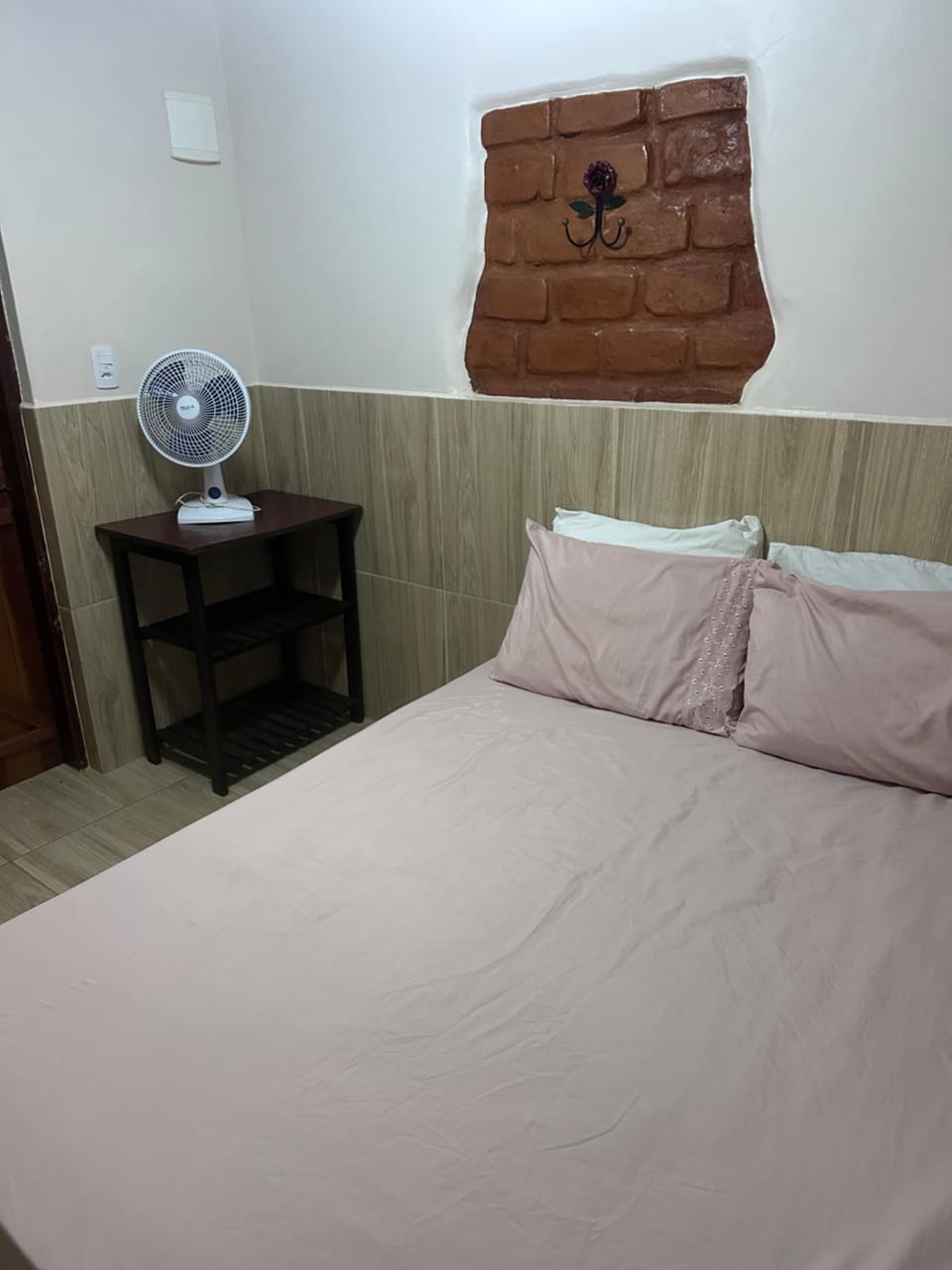 Ametista Hospedagem Quarto banheiro privativo fora do quarto Bed and Breakfast in São Jorge