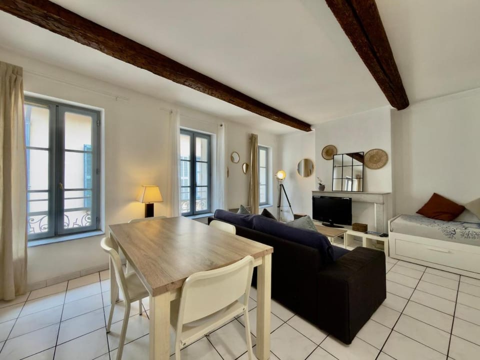 Centre Historique - Typique - Gare 5min Apartment in Toulon