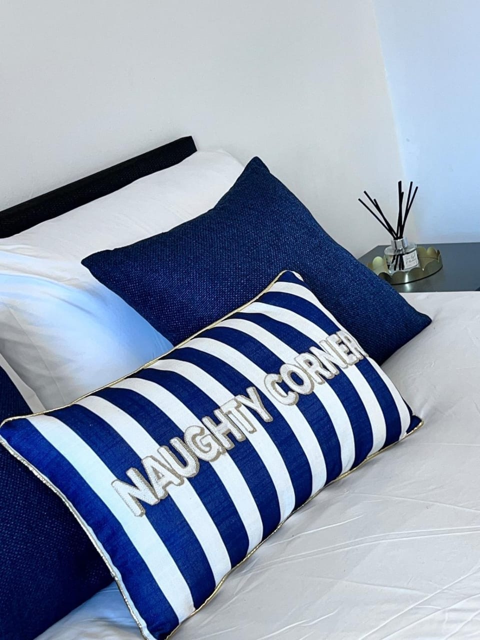 #3- modern cosy studio flat-centrally located Old Trafford Manchester - MUFC - LCCC - O2 VICTORIA WAREHOUSE Apartment in Stretford