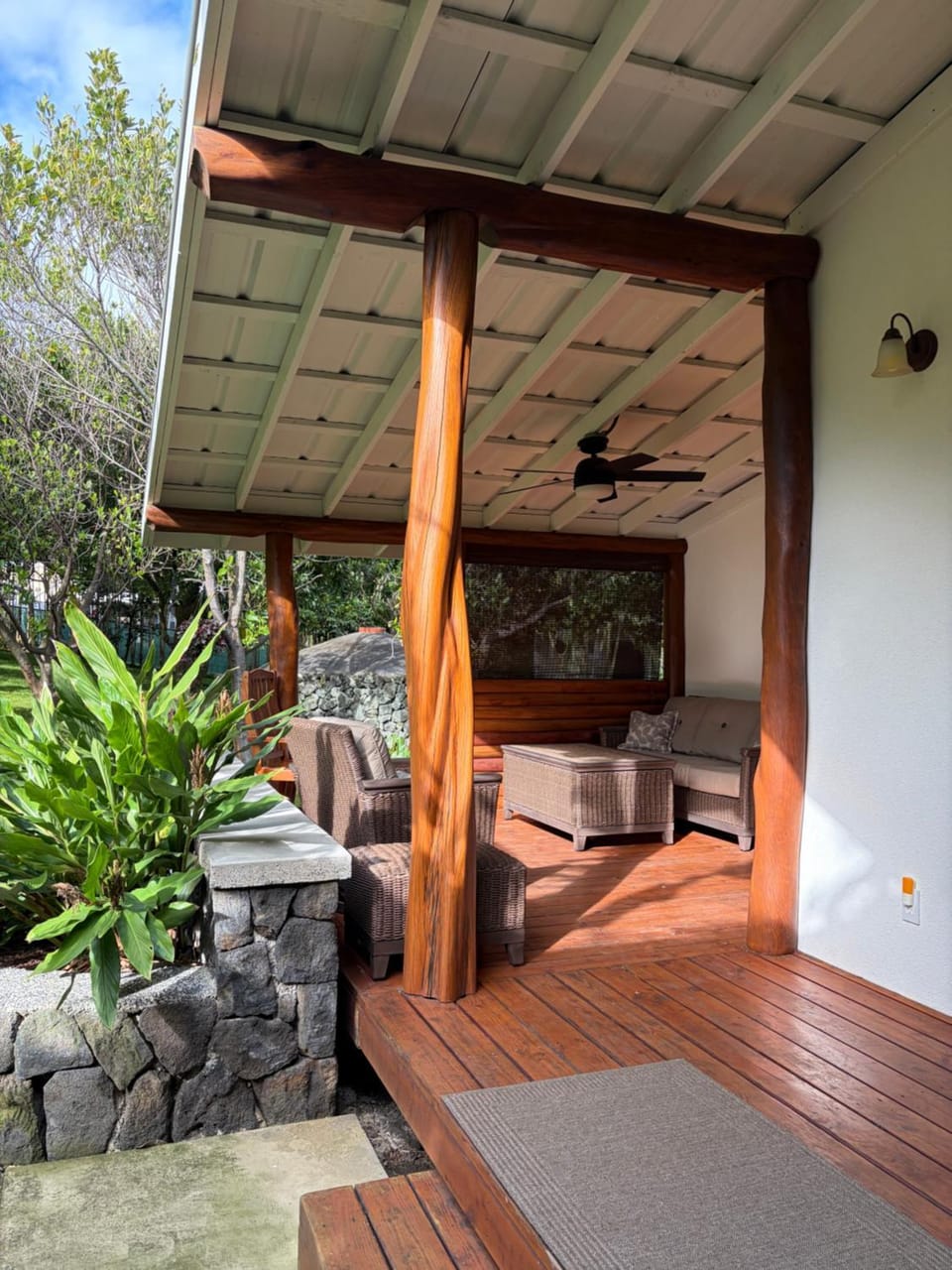 Mango Cabin ,Tropical Orchard Retreat South Point Cabin in Big Island