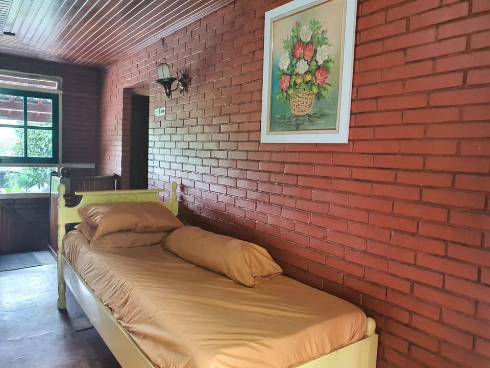 Villa Swasti, Cisarua Villa in Cisarua