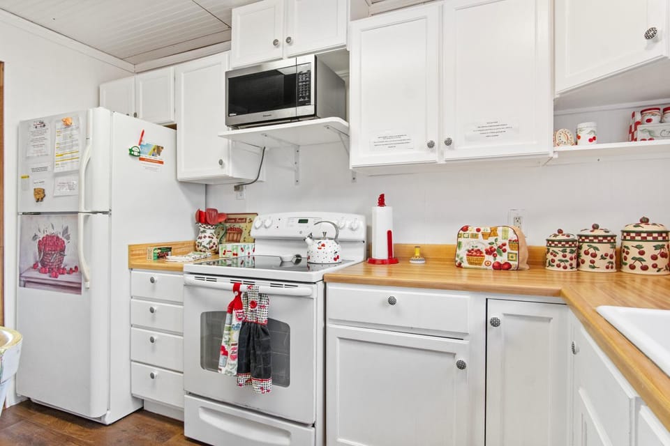 Cherry Creek Cabin Cabin in Rio Grande