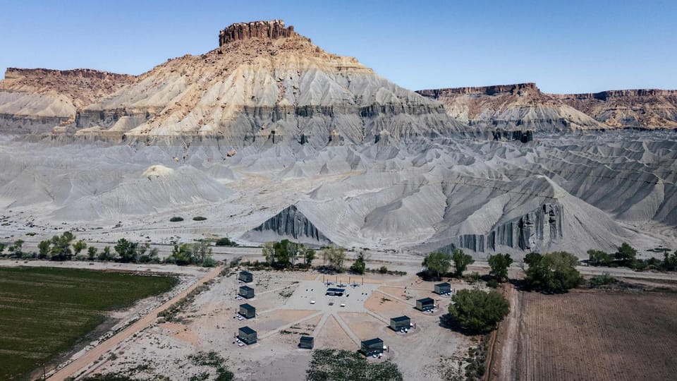 Modern Glass Retreat by Capitol Reef House in Capitol Reef