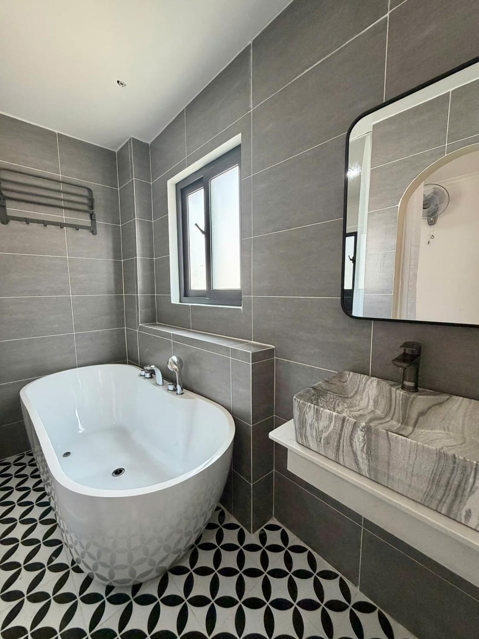 Phu Gia Hotel 585 Nguyen Thi Thap Hotel in Ho Chi Minh City