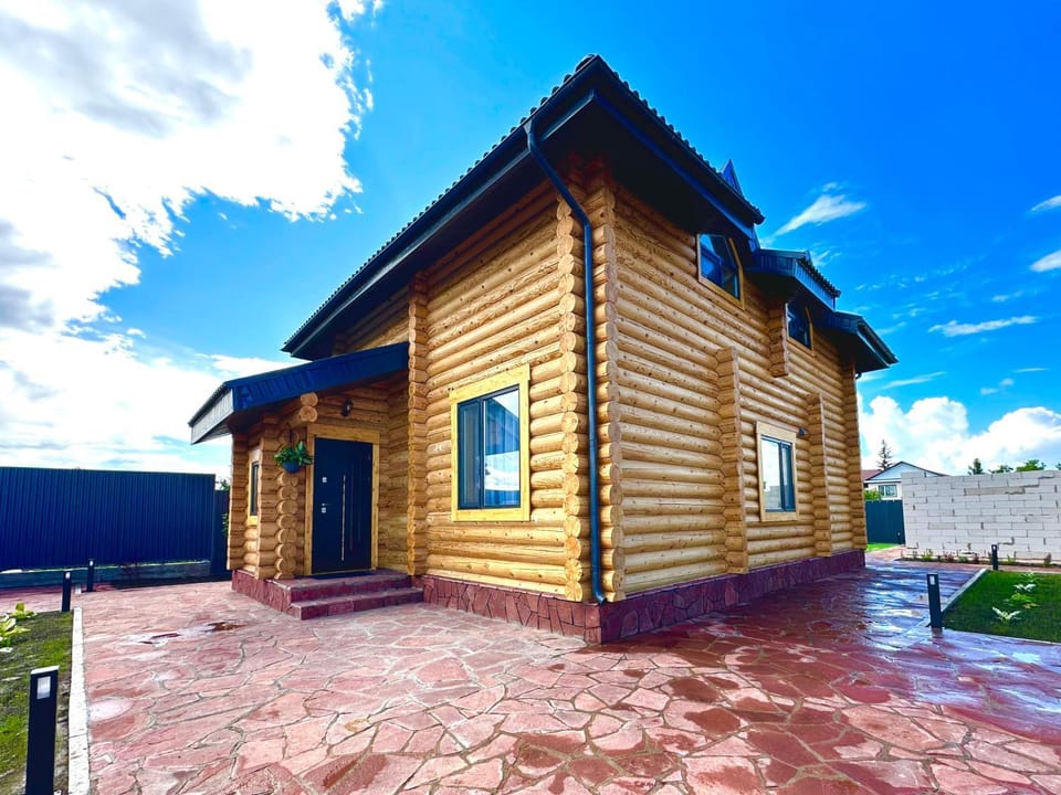 Дом со сруба в Боровом House in Kazakhstan