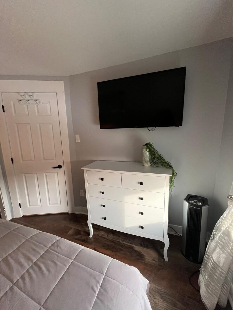 Hearth and Bay private entire home House in New Brunswick