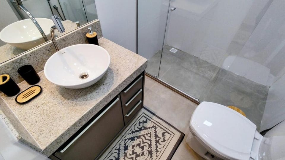 Apartamento de 02 dormitórios sendo uma suíte Apartment in Guarapari