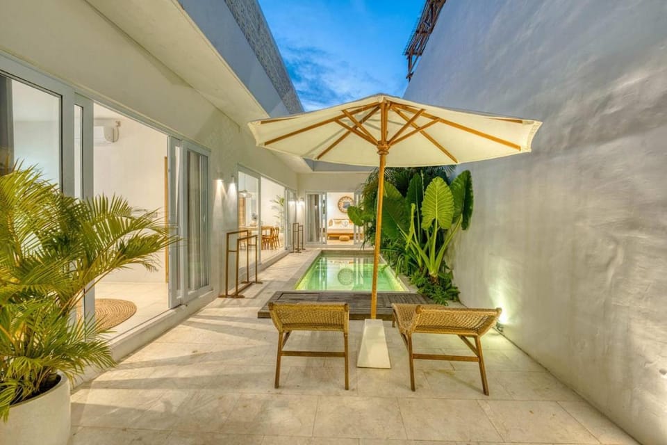 Villa Indah 2BR Private Pool & Rooftop Uluwatu Villa in Bali