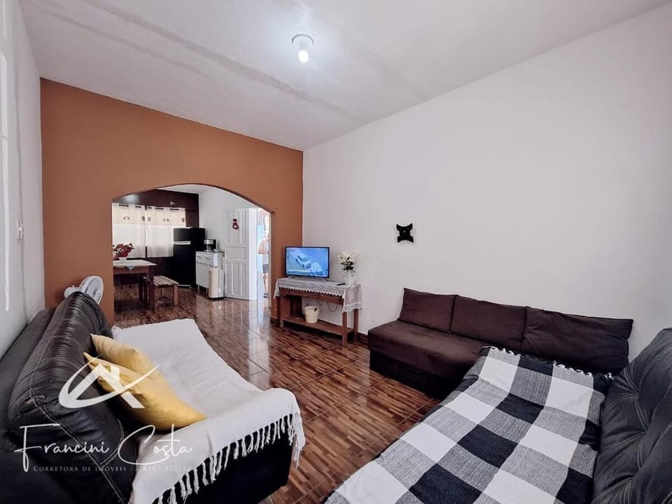 Casa com piscina no Indaiá em Bertioga - Para 8 pessoas House in Bertioga