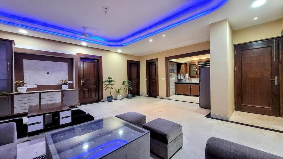 Luxurious 3bhk minimal apartment PS5 and tv Apartment in Chandigarh