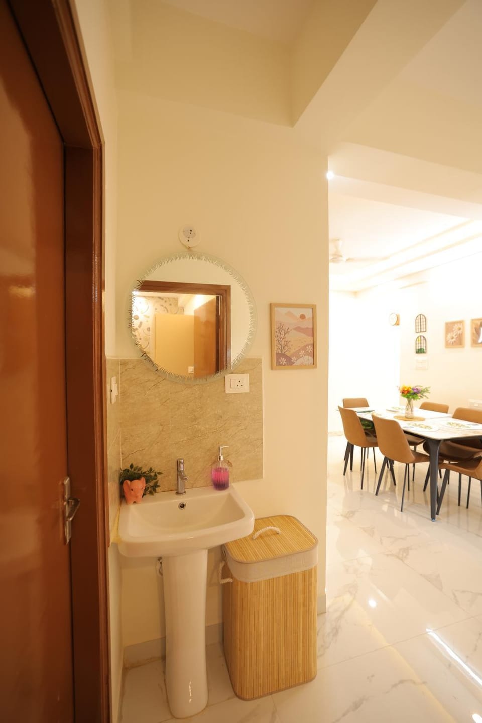 The Olive Theory 2BHK 10mins from Dabolim Airport Apartment in Goa, India