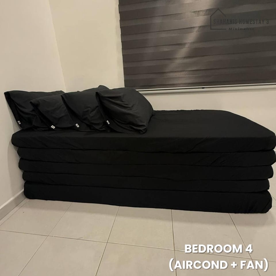 Shahanis Homestay 3 - Private Pool in Kemaman House in Terengganu, Malaysia