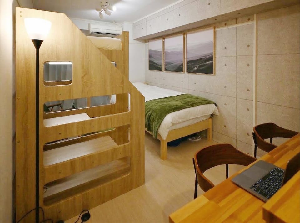 Bed, Bedroom, air conditioner