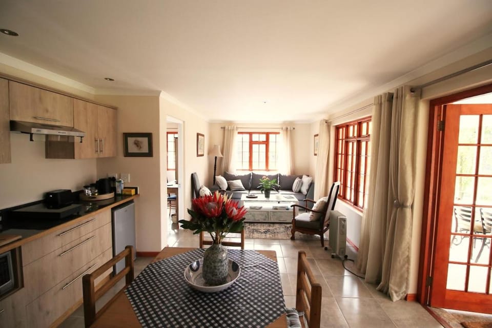 Casa Aurelia Cozy Farm Cottage Apartment in Western Cape