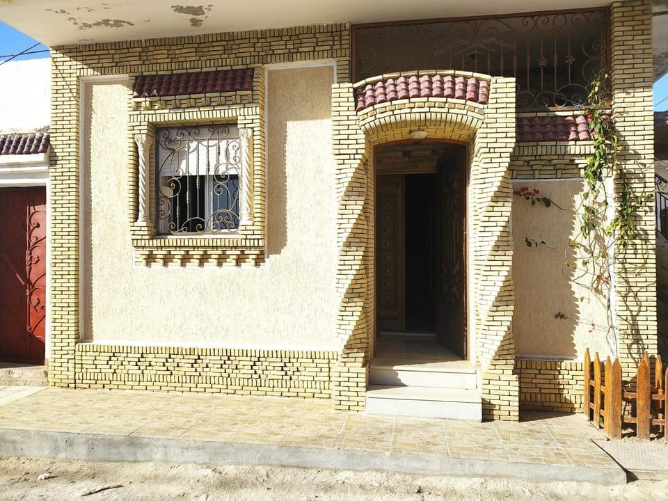Bright 1BR Oasis Stay, Calm Area Nefta House in Tunisia