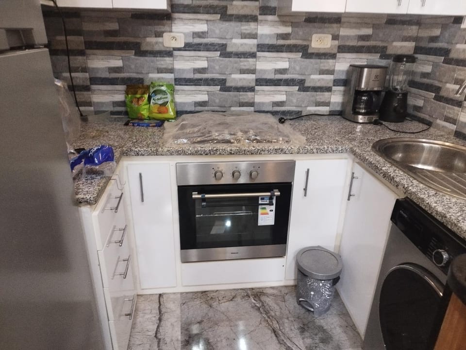 Bright 1BR Oasis Stay, Calm Area Nefta House in Tunisia