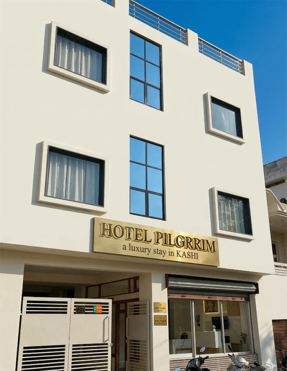 Property building, Day, Street view, Parking