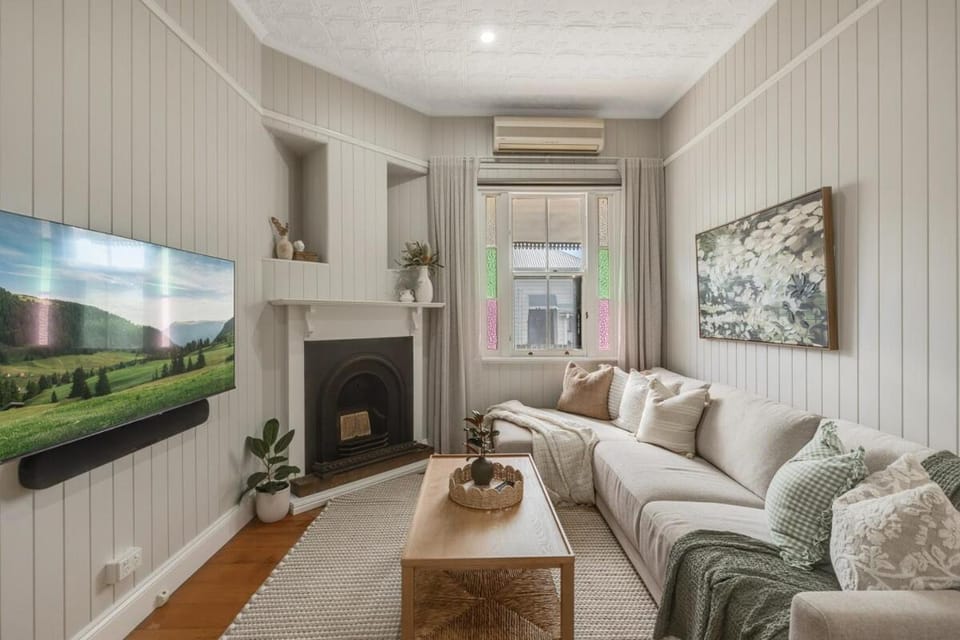 Henleigh Cottage - Central CBD Location & Charm House in Toowoomba City