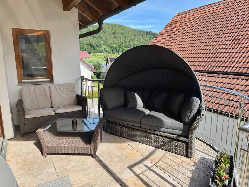 View (from property/room), Balcony/Terrace, Seating area