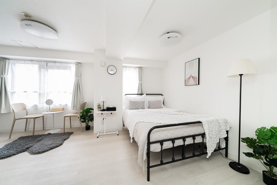 Central Shinjuku, Easy Access, 6 minutes from eki Apartment in Shinjuku