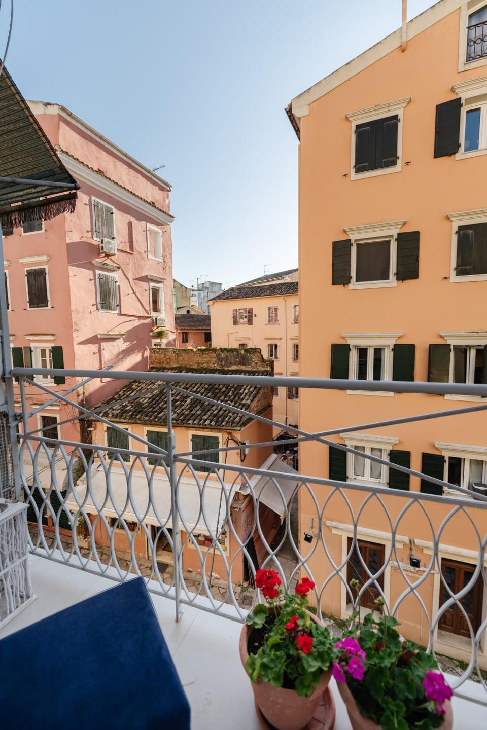 Venetian Balcony , Old Town Corfu Apartment in Corfu