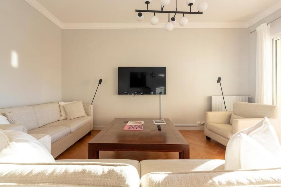 Apartment with large terrace & sea view over Nice Apartment in Nice