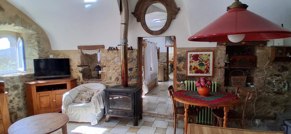 La Chouette, Piscine, Jardin , Parking, Wifi Apartment in Occitanie