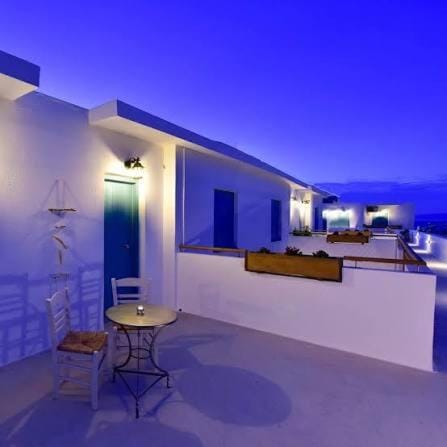 Little Blue Doors Studios Bed and Breakfast in Samos, Greece