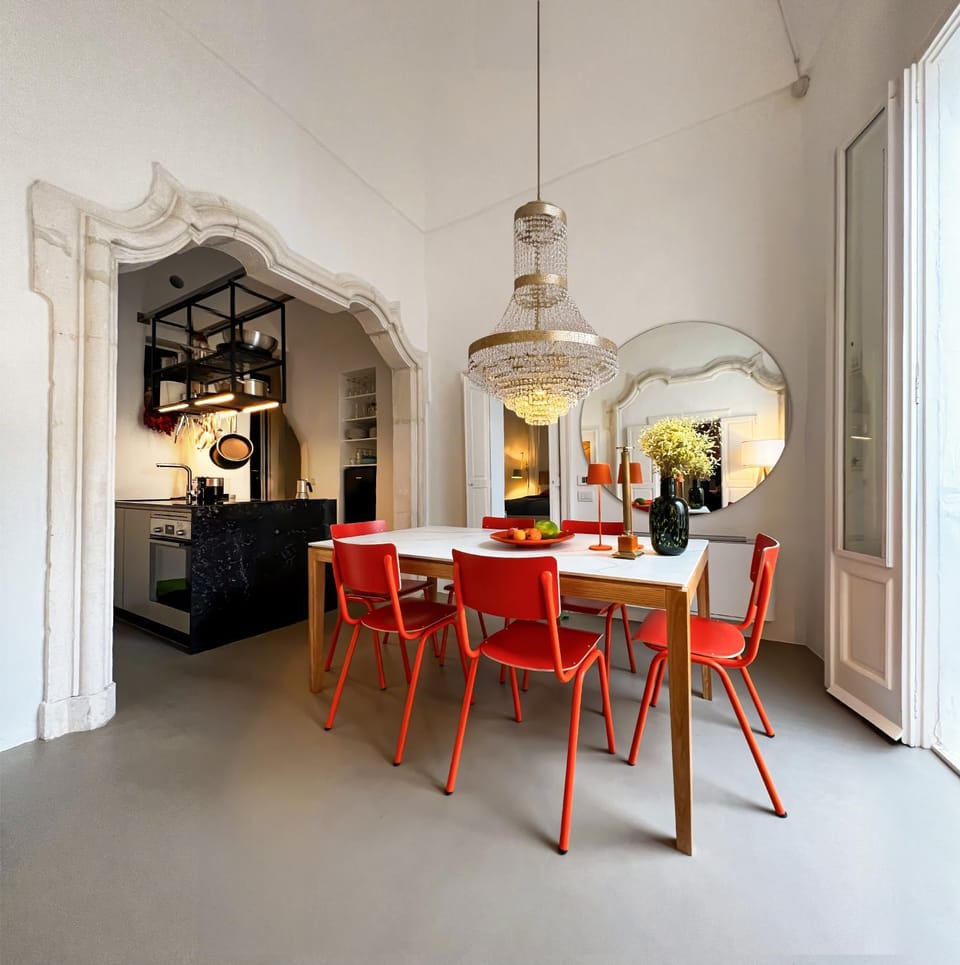Kitchen or kitchenette, Seating area, Dining area