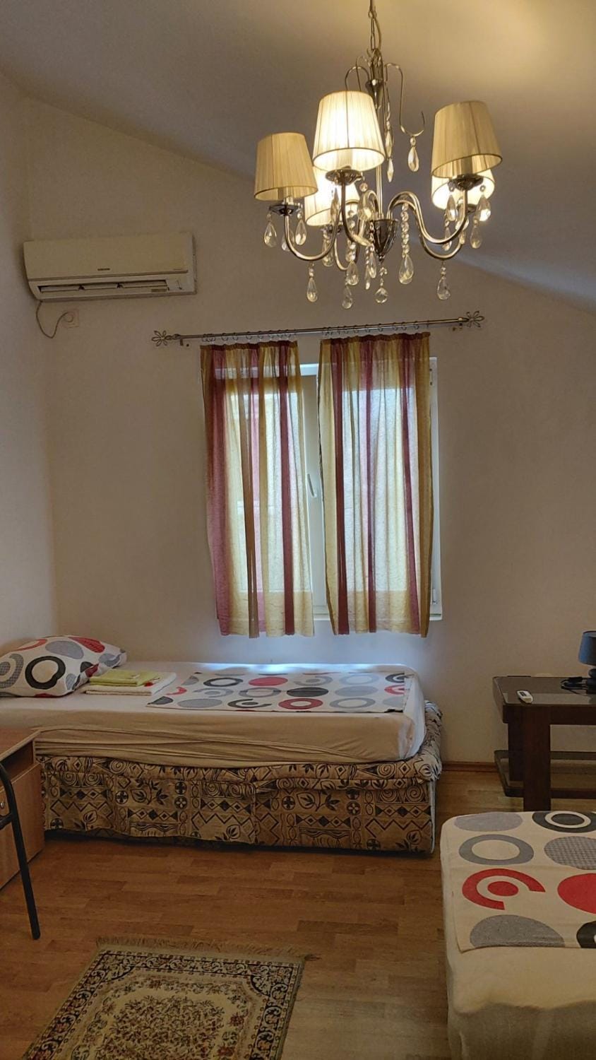 Guest house Lackovic Apartment in Budva
